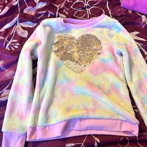 Little Girl’s Fleece Sweatshirt Size M (7/8)